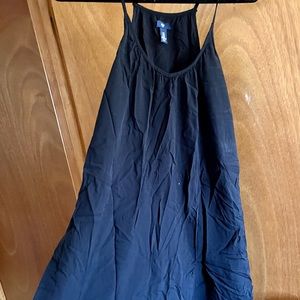 Black GAP flowy sun dress. Size medium.